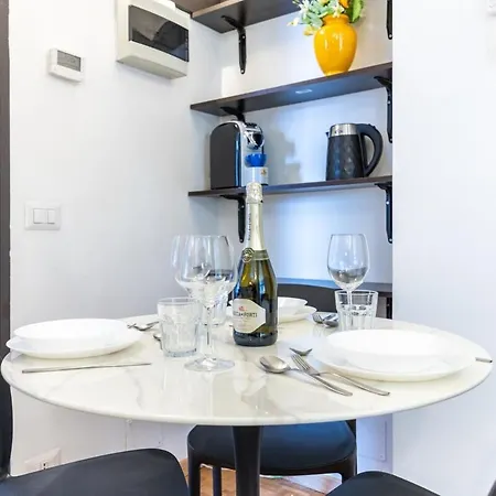 Duomo 5min - Torre Velasca - 2 Bedrooms - Netflix, Wi-fi Milano