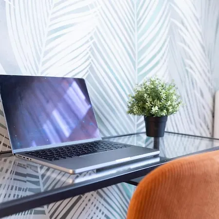 Apartamento Duomo 5min - Torre Velasca - 2 Bedrooms - Netflix, Wi-fi