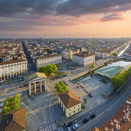 Duomo 5min - Torre Velasca - 2 Bedrooms - Netflix, Wi-fi * Milano