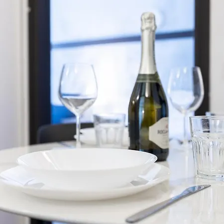 Duomo 5min - Torre Velasca - 2 Bedrooms - Netflix, Wi-fi *